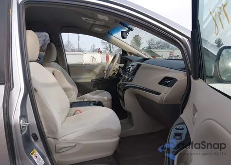 2012 Toyota Sienna Le V6 8 Passenger from USA, damaged, VIN 5TDKK3DC1CS218071